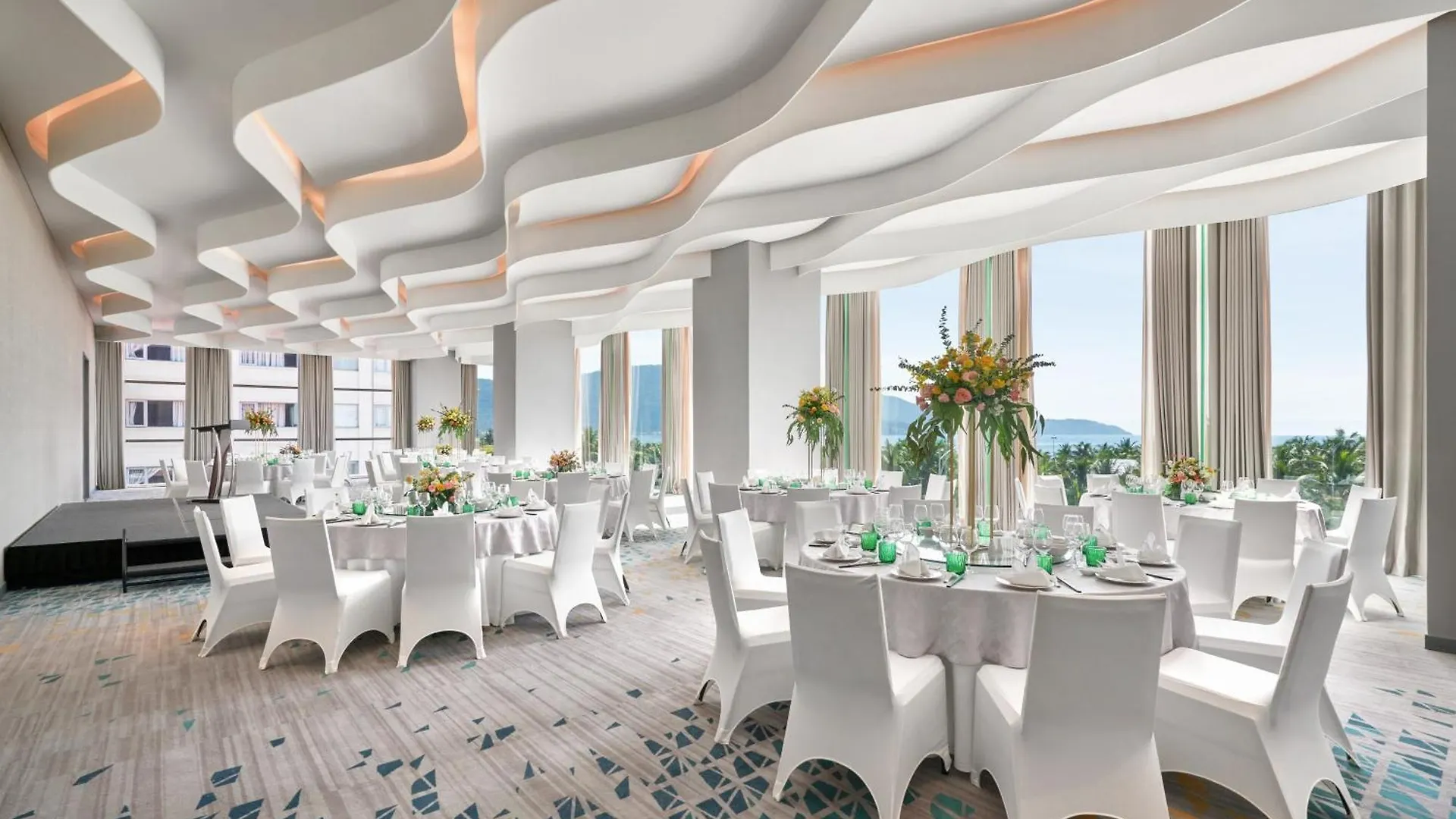 Hotel Voco Ma Belle Danang By Ihg